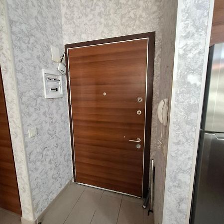 Airport Haven Cozy And Convenient Appartement Bakoe Buitenkant foto