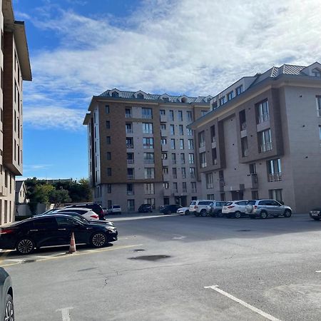Airport Haven Cozy And Convenient Appartement Bakoe Buitenkant foto