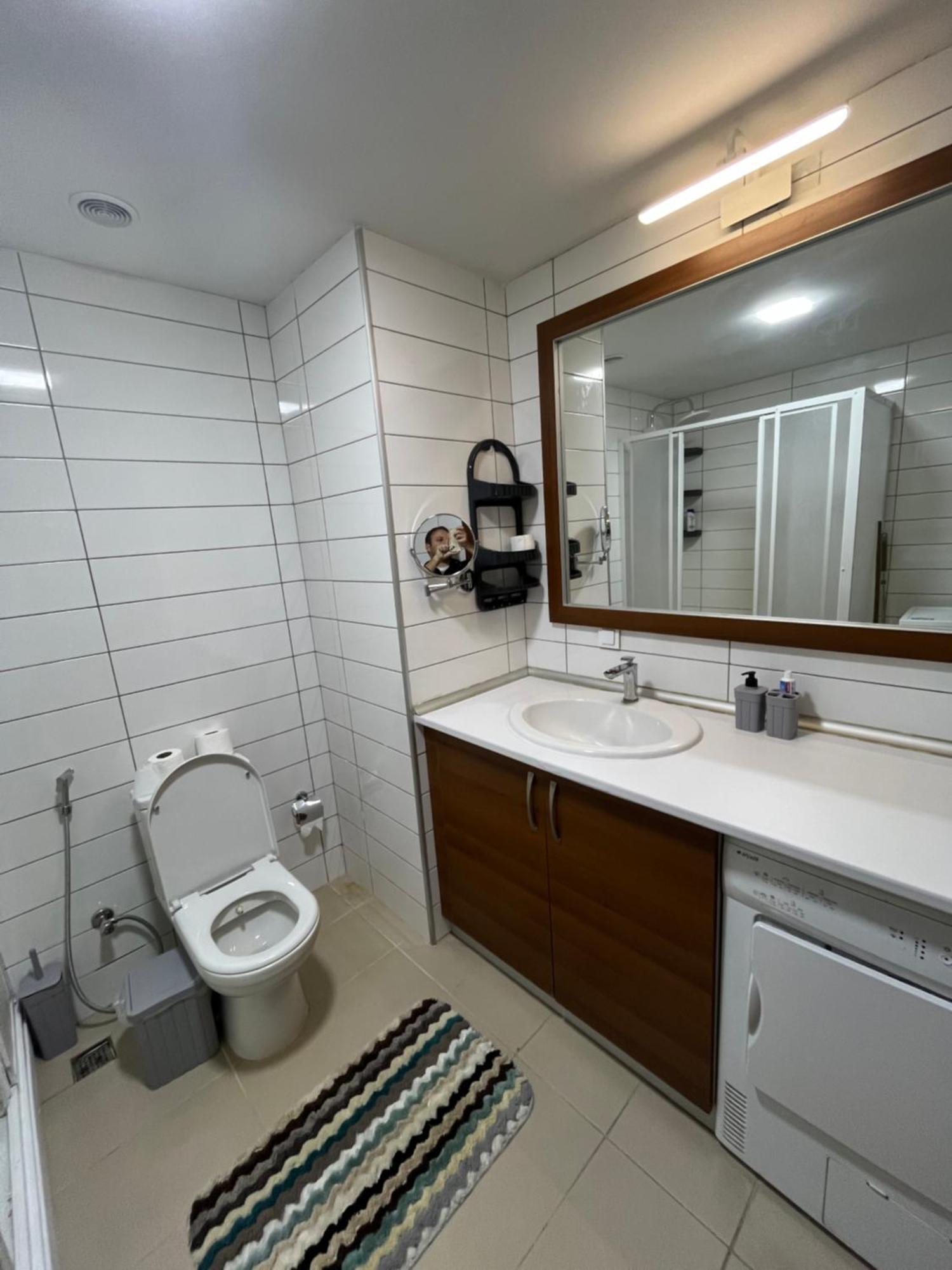 Airport Haven Cozy And Convenient Appartement Bakoe Buitenkant foto